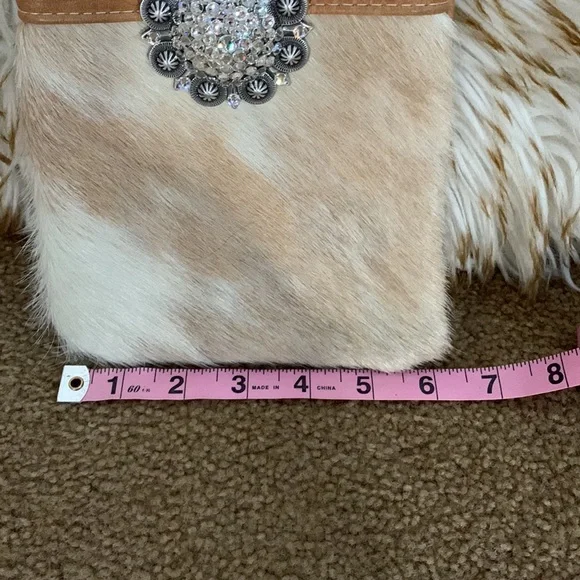 NWOT PERFECT GIFT!  Handmade genuine cowhide leather small crossbody - Picture 5 of 6